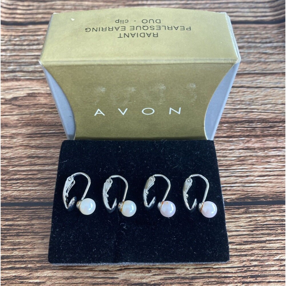 Avon Womens Earrings Clip On Radiant Pearlesque Duo Silvertone 2 Pairs Fashion